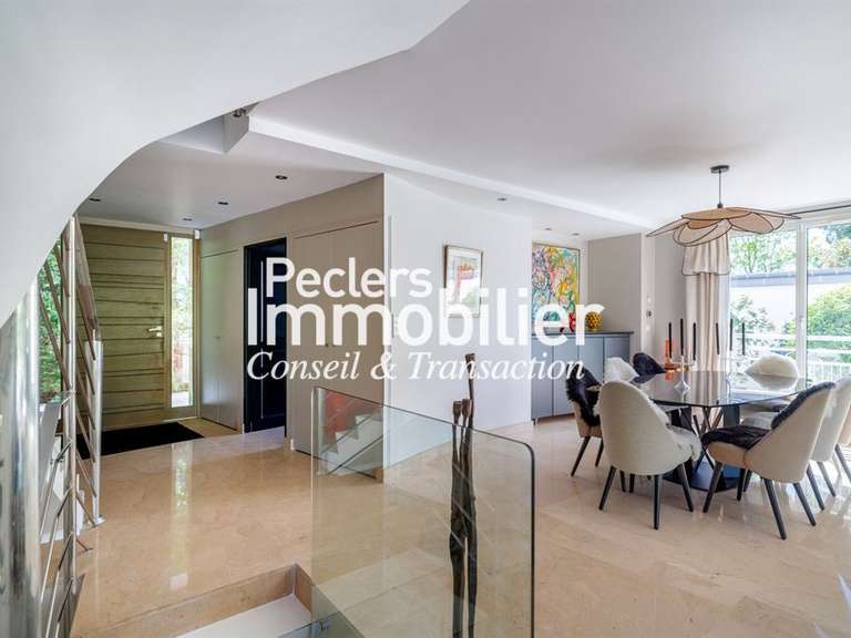 Maison Rueil-Malmaison - 6 chambres - 204m²