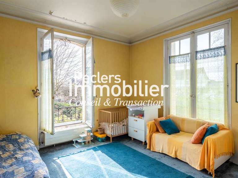 Maison Rueil-Malmaison - 5 chambres - 216m²