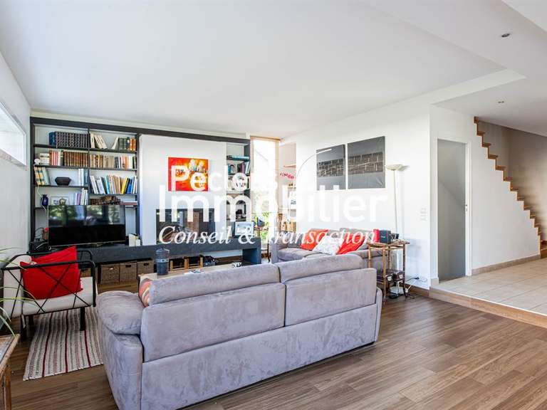 Maison Rueil-Malmaison - 5 chambres - 269m²