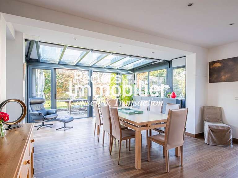 Maison Rueil-Malmaison - 5 chambres - 269m²