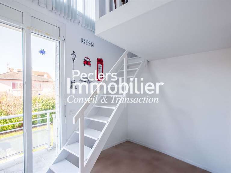 Maison Rueil-Malmaison - 5 chambres - 269m²