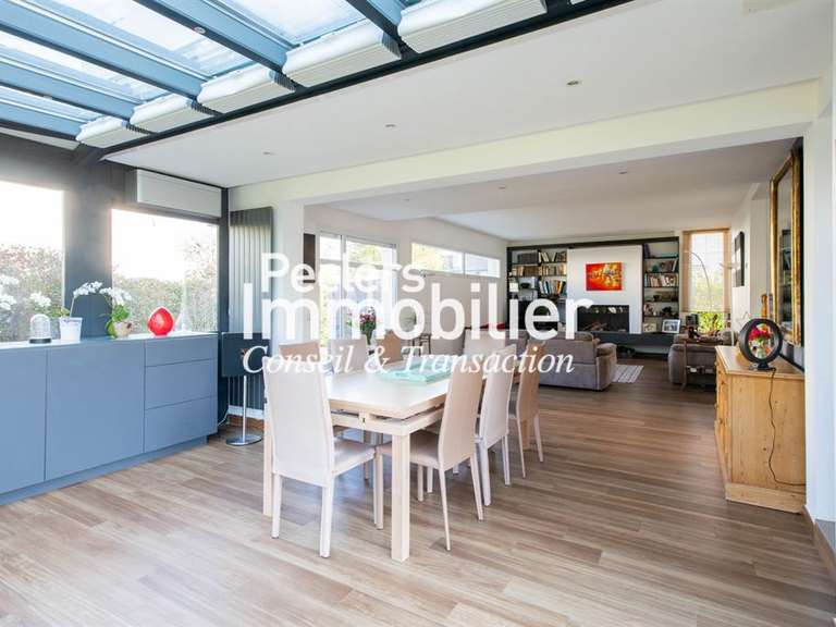 Maison Rueil-Malmaison - 5 chambres - 269m²