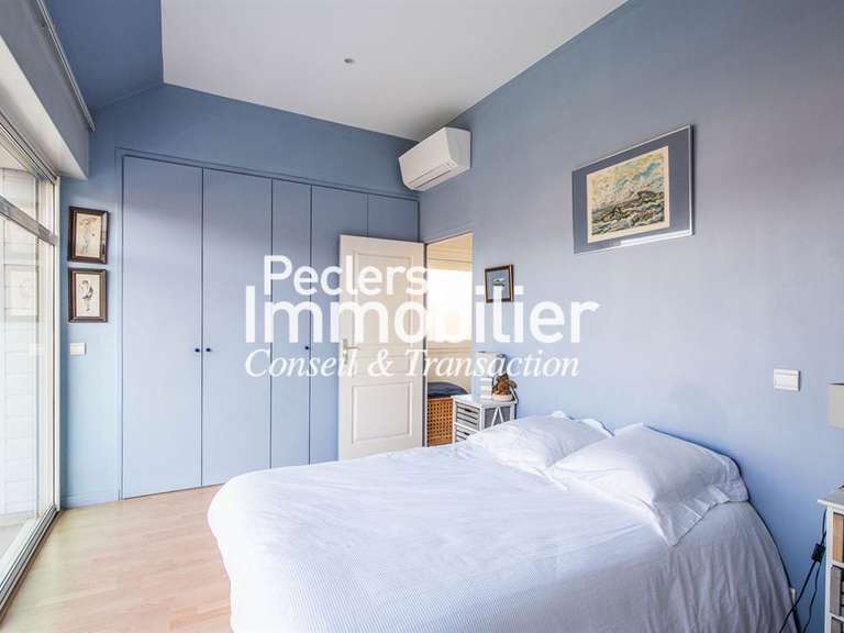 Maison Rueil-Malmaison - 5 chambres - 269m²