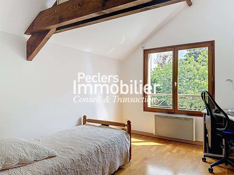 Maison Rueil-Malmaison - 5 chambres - 171m²