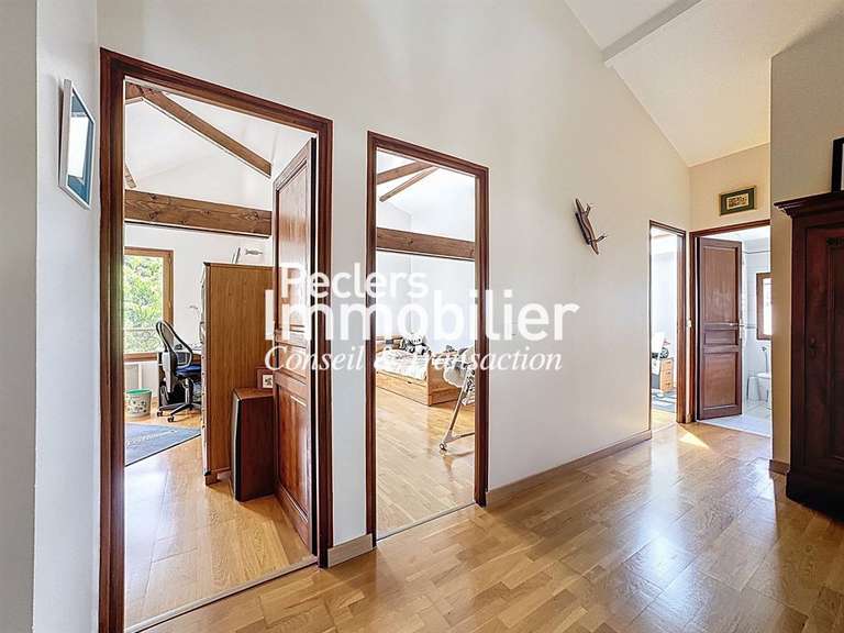 Maison Rueil-Malmaison - 5 chambres - 171m²