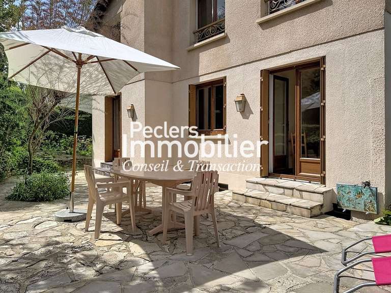 Maison Rueil-Malmaison - 5 chambres - 171m²