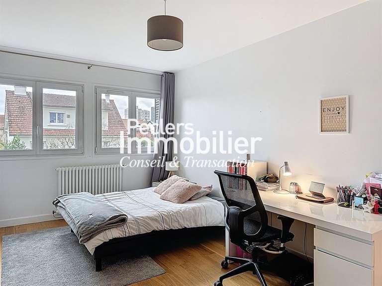 Maison Rueil-Malmaison - 5 chambres - 183m²