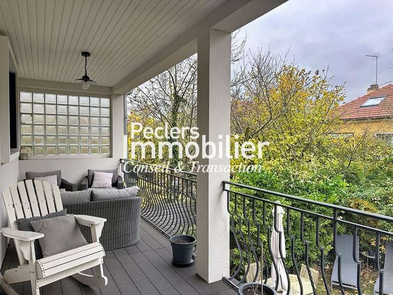 Maison Rueil-Malmaison - 5 chambres - 183m²