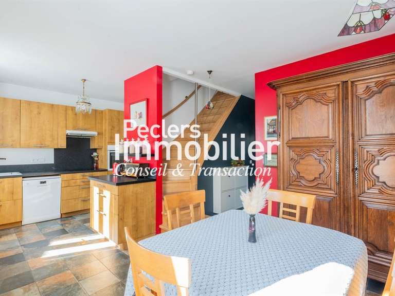Maison Rueil-Malmaison - 5 chambres - 151m²