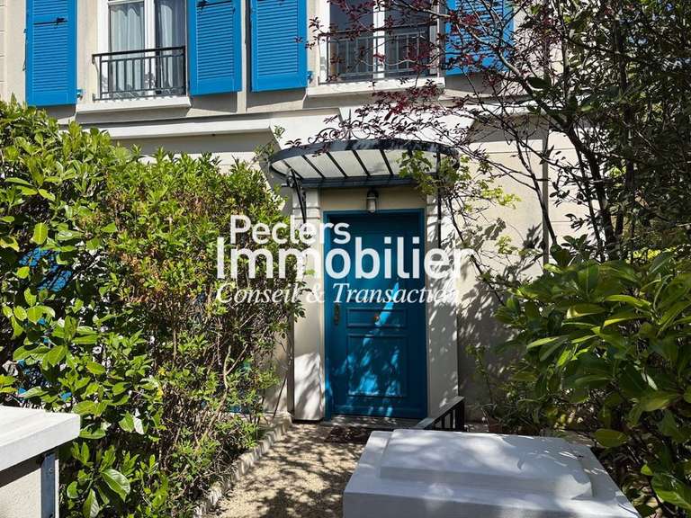 Maison Rueil-Malmaison - 5 chambres - 164m²