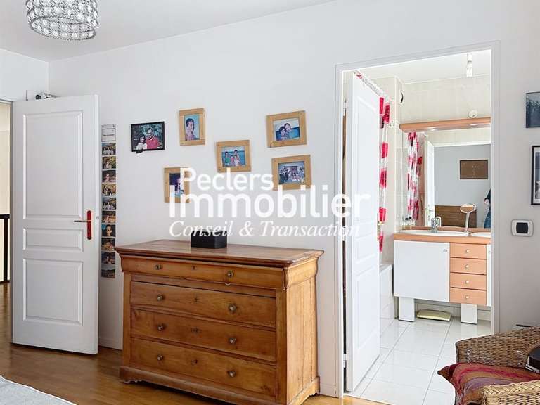 Maison Rueil-Malmaison - 5 chambres - 164m²