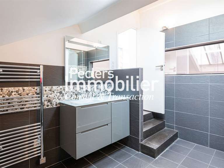 Maison Rueil-Malmaison - 5 chambres - 336m²