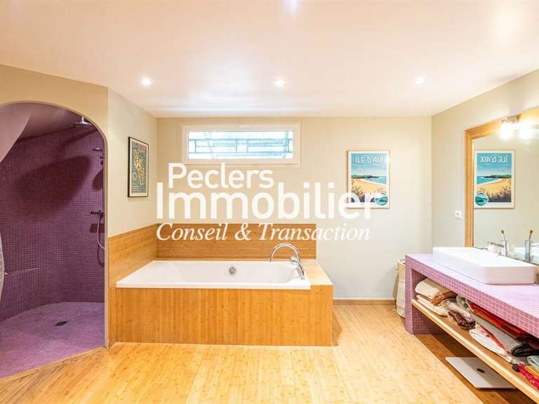 Maison Rueil-Malmaison - 5 chambres - 230m²