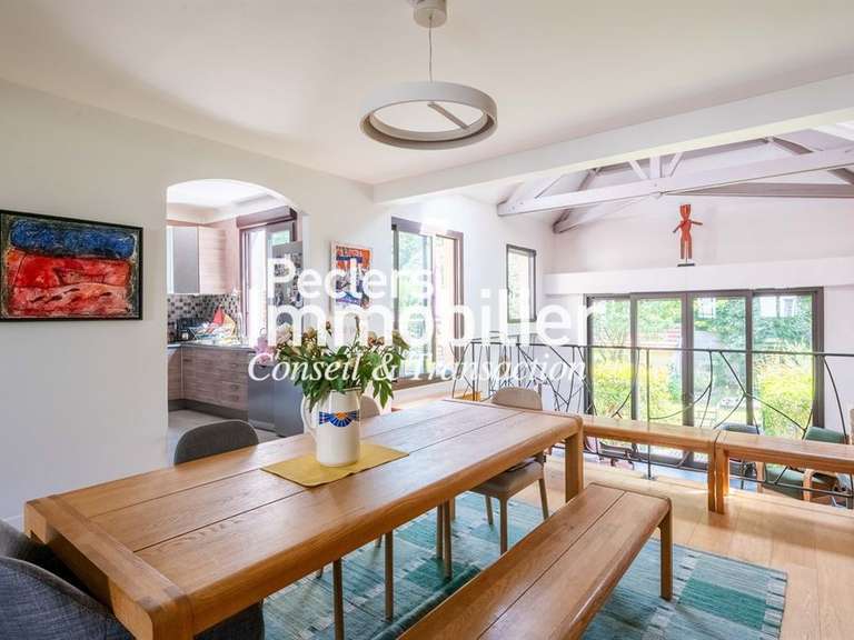Maison Rueil-Malmaison - 5 chambres - 230m²