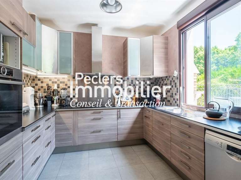 Maison Rueil-Malmaison - 5 chambres - 230m²