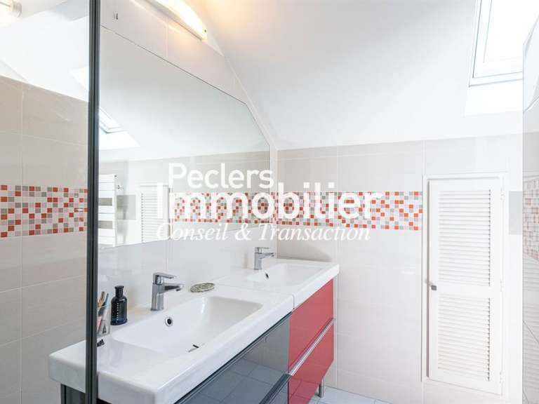 Maison Rueil-Malmaison - 5 chambres - 230m²
