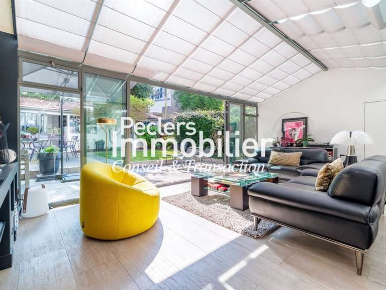 House Rueil-Malmaison - 4 bedrooms - 173m²