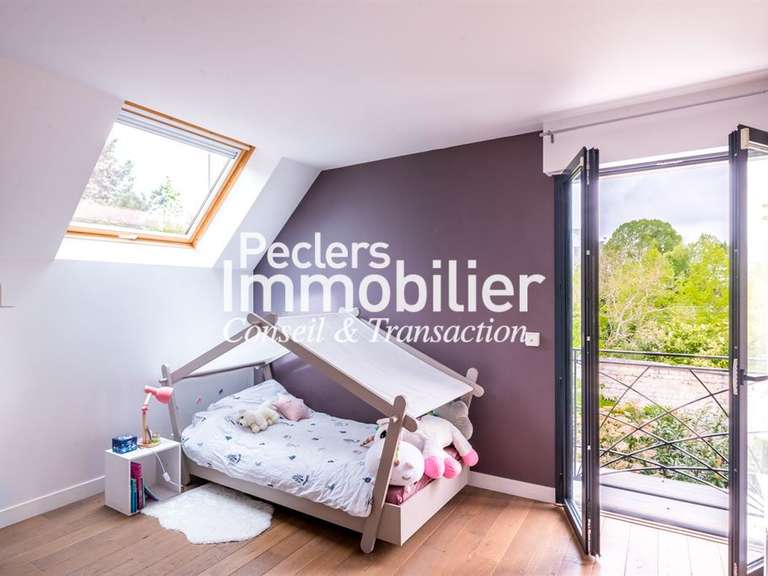 House Rueil-Malmaison - 4 bedrooms - 143m²