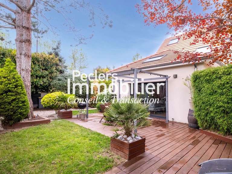 Maison Rueil-Malmaison - 4 chambres - 143m²