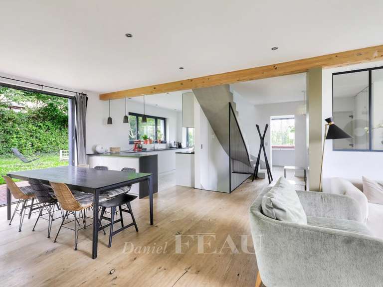 Maison Rueil-Malmaison - 6 chambres - 265m²