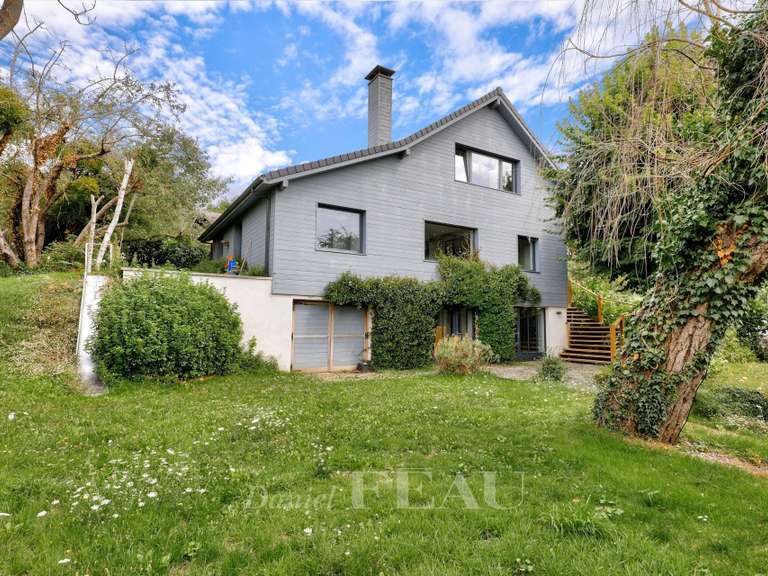 Maison Rueil-Malmaison - 6 chambres - 265m²