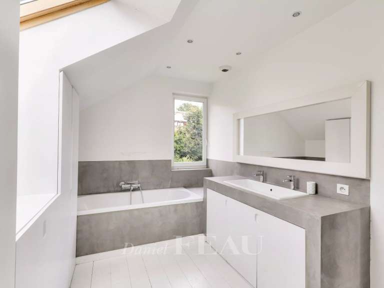 Maison Rueil-Malmaison - 6 chambres - 265m²