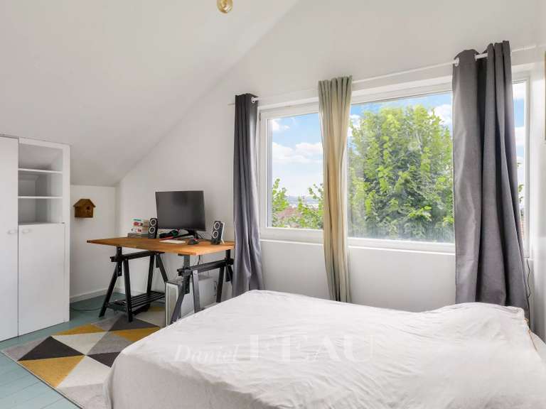 Maison Rueil-Malmaison - 6 chambres - 265m²