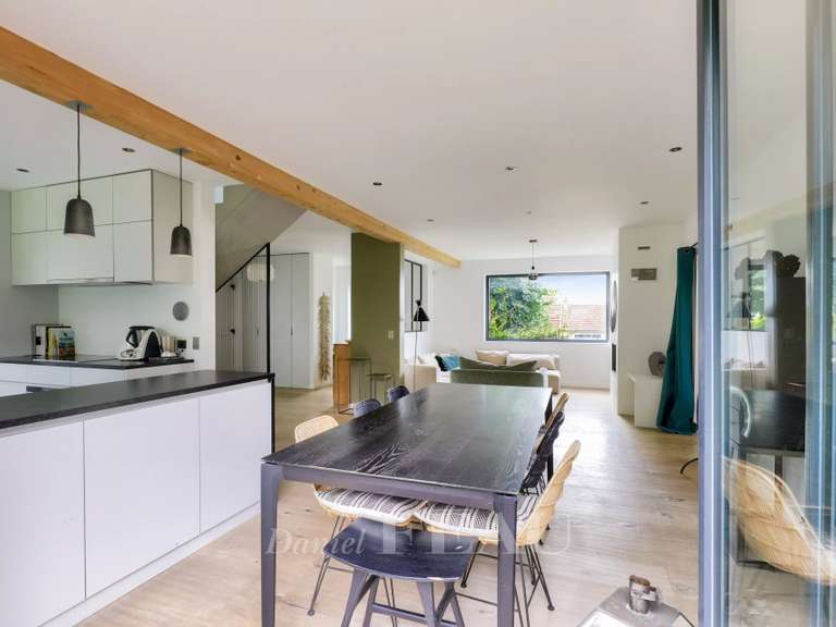 Maison Rueil-Malmaison - 6 chambres - 265m²