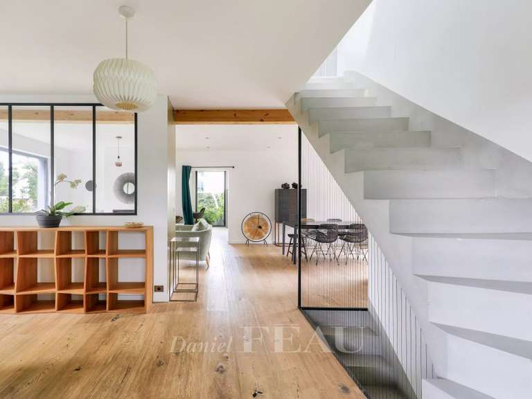 Maison Rueil-Malmaison - 6 chambres - 265m²
