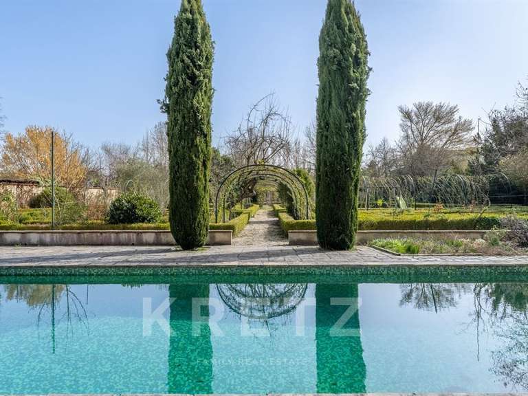 Maison Rueil-Malmaison - 4 chambres - 517m²