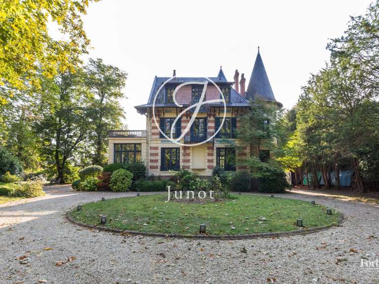 Maison Rueil-Malmaison - 6 chambres - 700m²