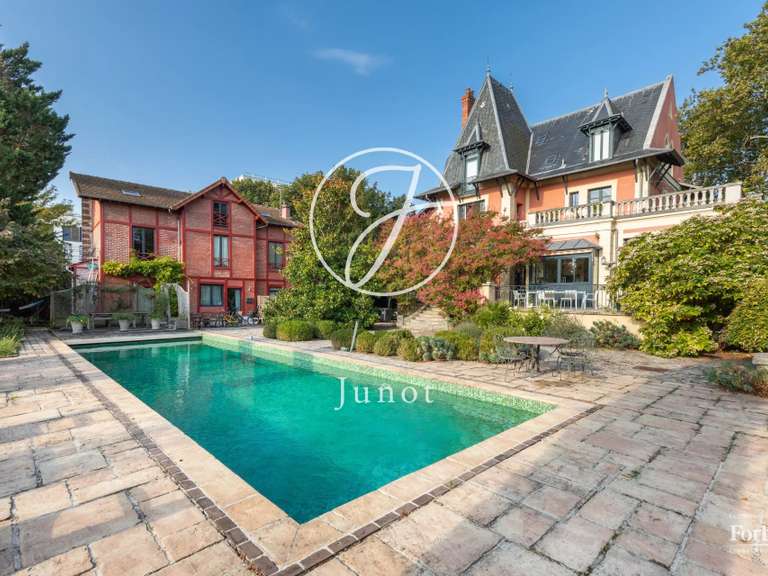 Maison Rueil-Malmaison - 6 chambres - 700m²