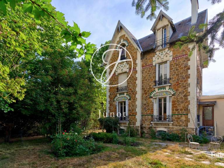 Maison Rueil-Malmaison - 4 chambres - 252m²