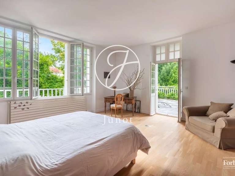Maison Rueil-Malmaison - 8 chambres - 586m²