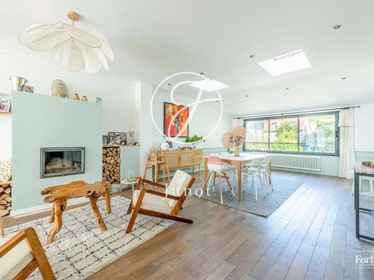 Maison Rueil-Malmaison - 4 chambres - 197m²