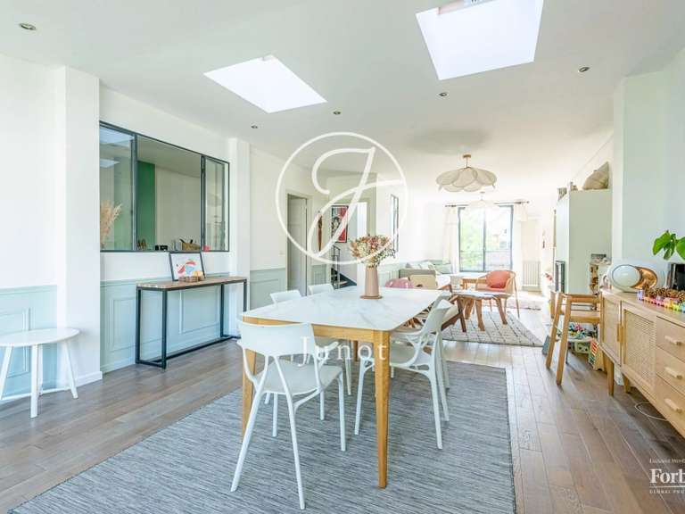 Maison Rueil-Malmaison - 4 chambres - 197m²