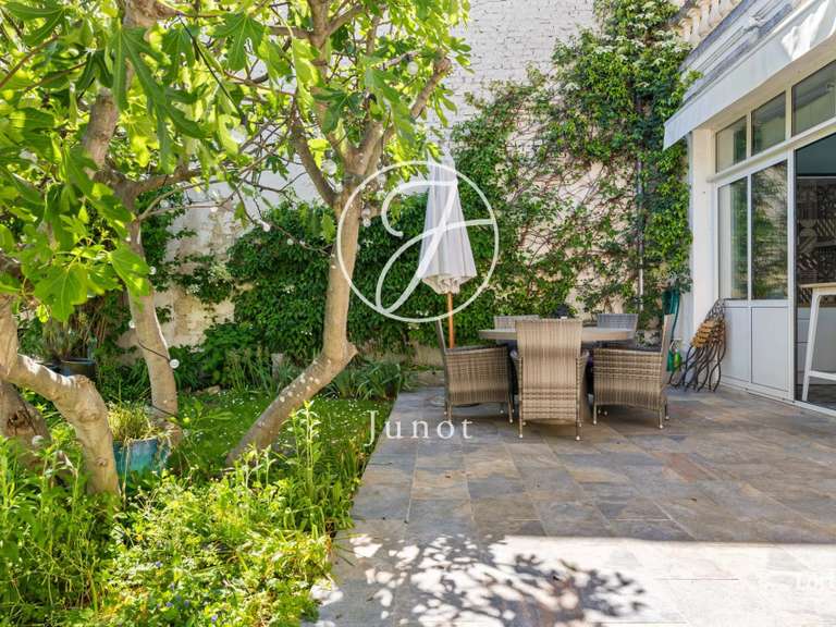 Maison Rueil-Malmaison - 5 chambres - 383m²
