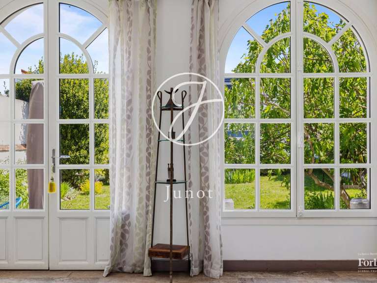 Maison Rueil-Malmaison - 5 chambres - 383m²