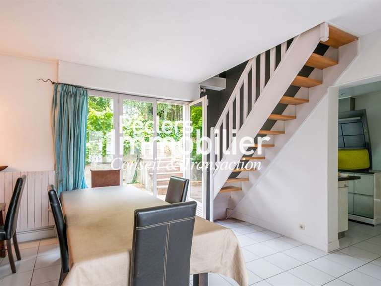 Maison Rueil-Malmaison - 4 chambres - 157m²