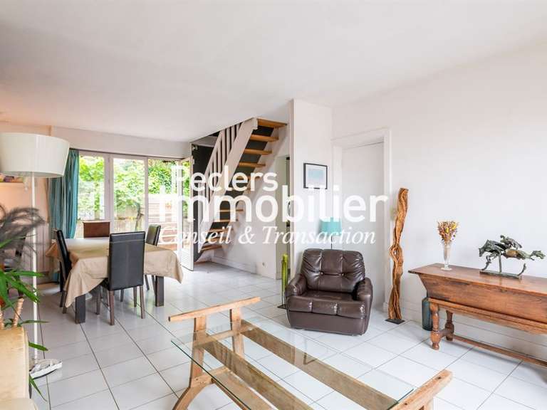 Maison Rueil-Malmaison - 4 chambres - 157m²