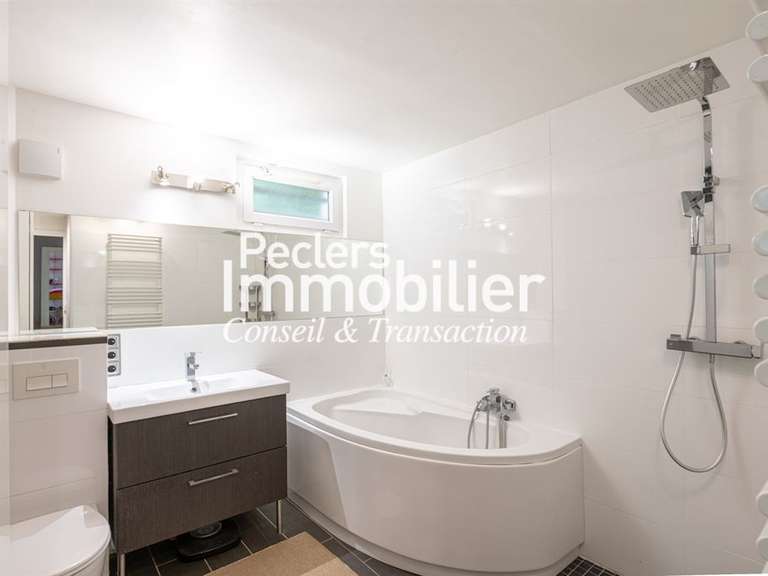 Maison Rueil-Malmaison - 4 chambres - 157m²