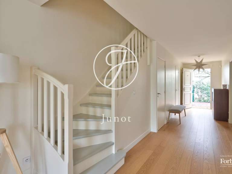 Maison Rueil-Malmaison - 4 chambres - 148m²