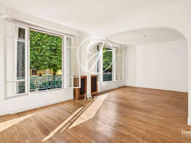 Maison Rueil-Malmaison - 4 chambres - 194m²