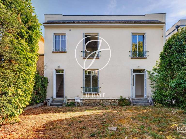 Maison Rueil-Malmaison - 4 chambres - 194m²