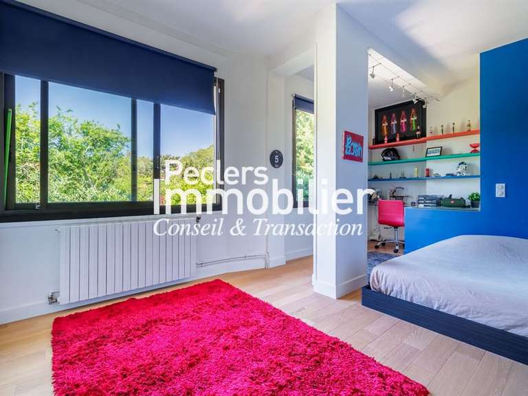 Maison Rueil-Malmaison - 5 chambres - 250m²