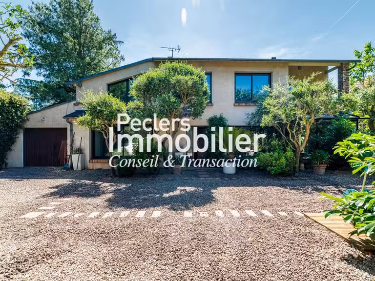 Maison Rueil-Malmaison - 5 chambres - 250m²