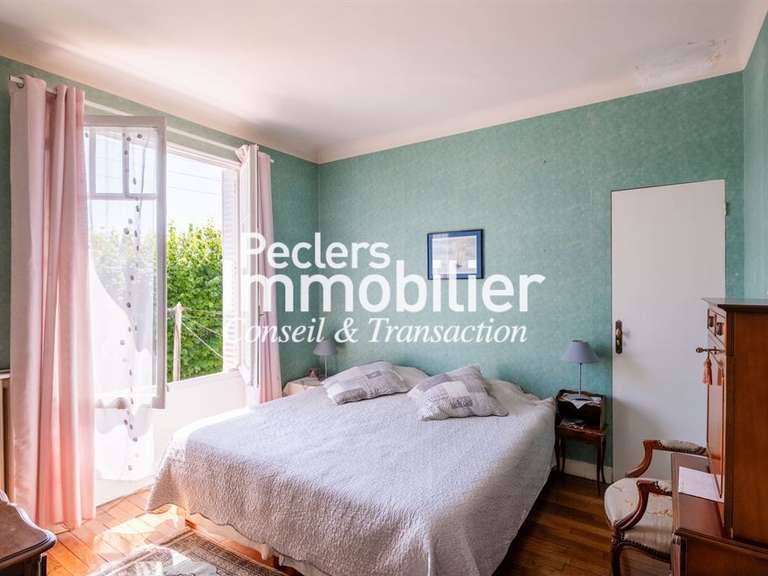 Maison Rueil-Malmaison - 3 chambres - 127m²