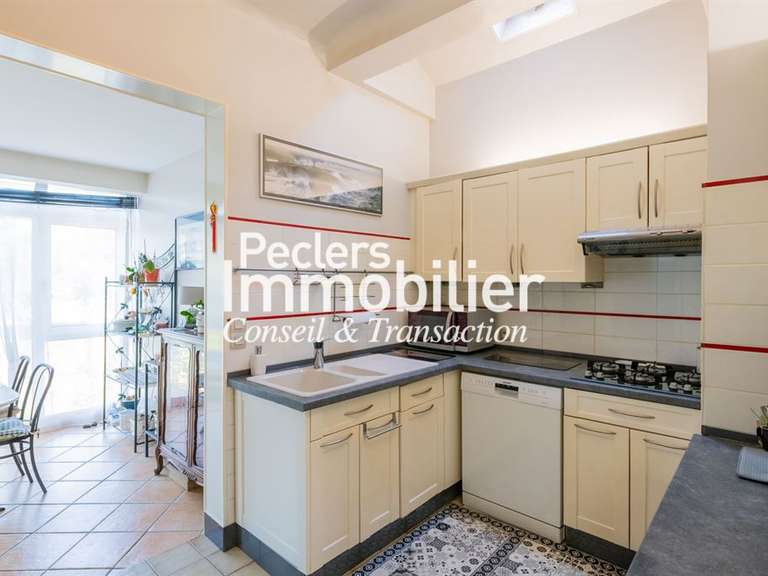 Maison Rueil-Malmaison - 3 chambres - 127m²