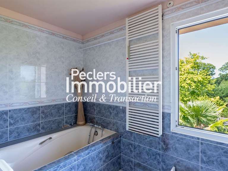 Maison Rueil-Malmaison - 3 chambres - 127m²