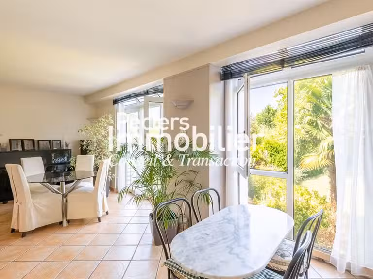 Maison Rueil-Malmaison - 3 chambres - 127m²